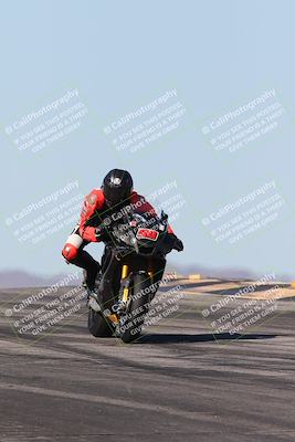 media/Dec-07-2025-CVMA (Sun) [[3e7d2de5dc]]/Race 6-The Shootout/